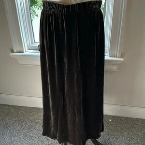 NEW WITH TAGS ❤️ Eileen Fisher Midi Velvet Skirt, Size S/P